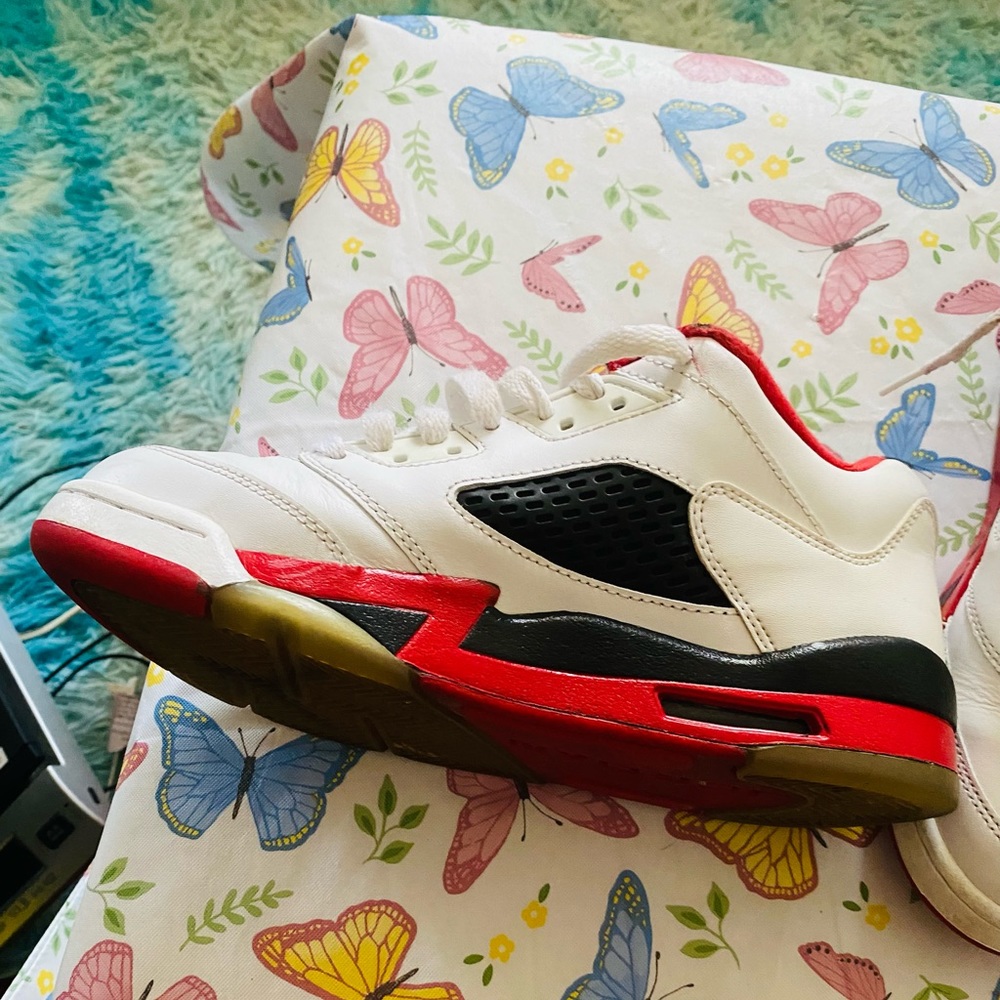 Air Jordan 5 Retro Size 5.5 - Picture 8 of 12